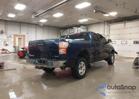 2010 Toyota Tundra Grade 5.7L V8 z USA, uszkodzony, nr VIN 5TFUY5F12AX118227